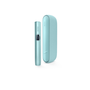IQOS ILUMA i Breeze Blue heated tobacco device — Breeze Blue finish, front view on white background